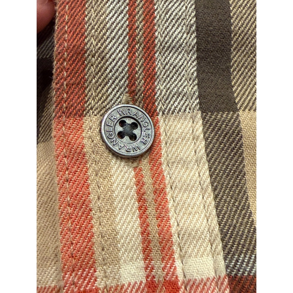 Wrangler ATG Mens Plaid Flannel Shirt Medium Brown Orange Elbow Patches Outdoor - Picture 6 of 7